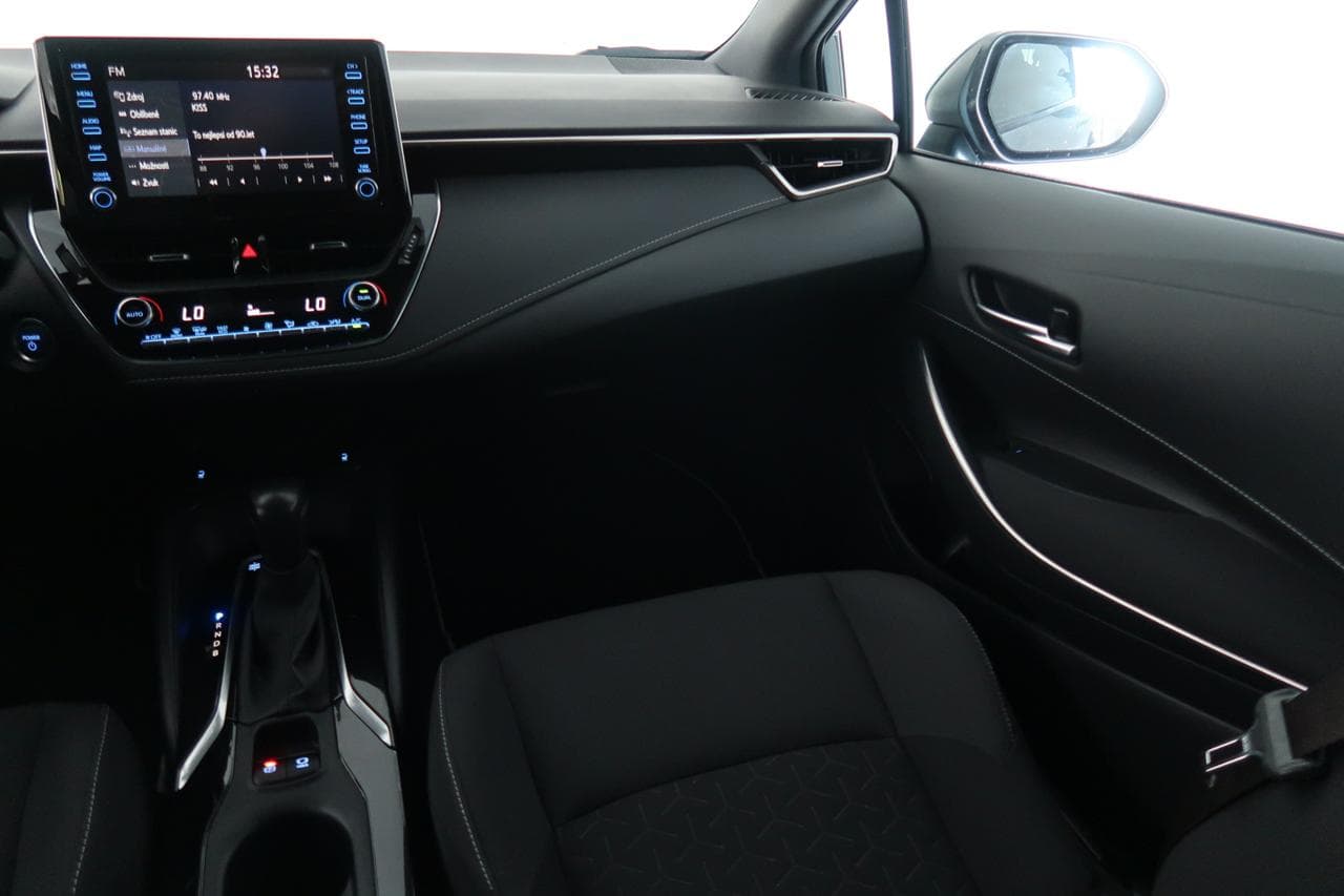 2021 Toyota COROLLA - 11