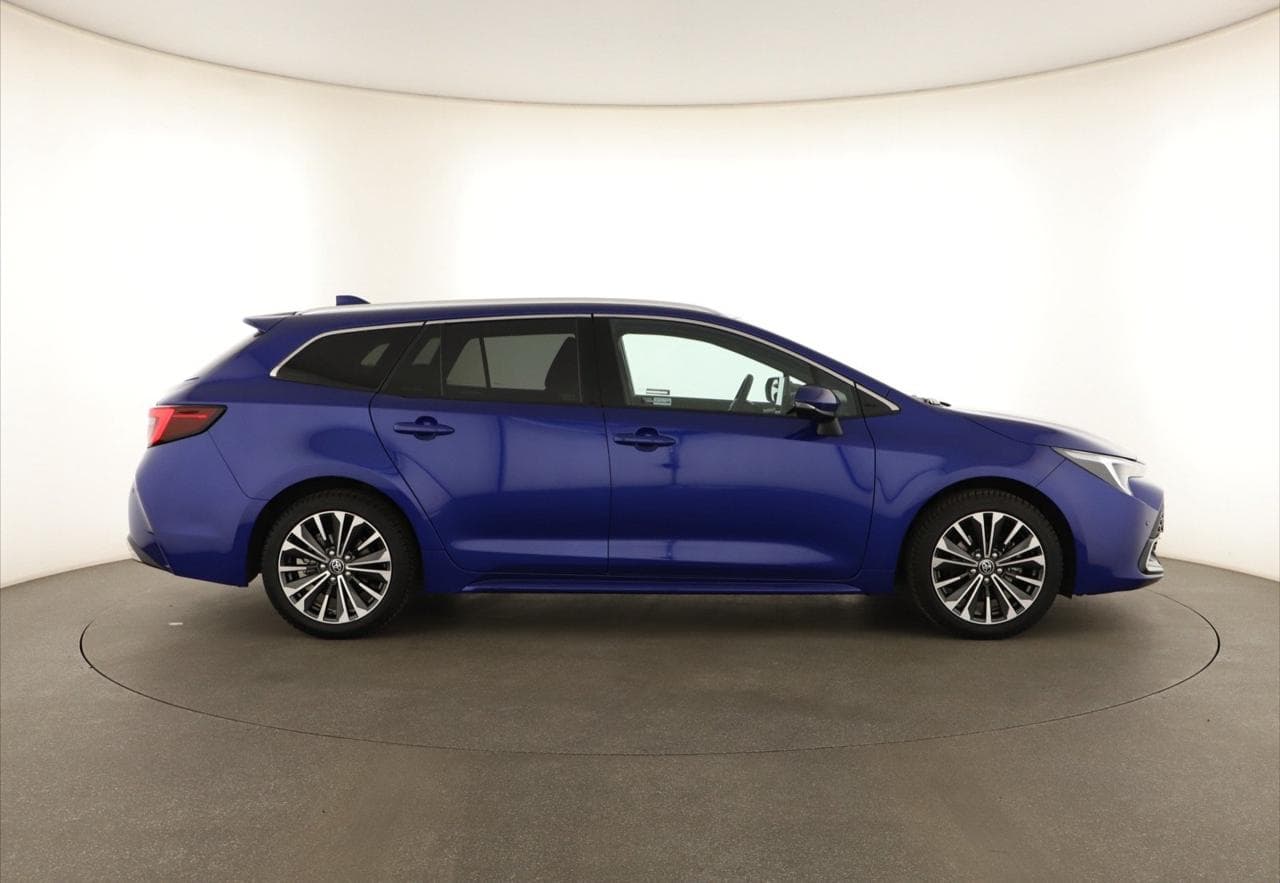 2024 Toyota COROLLA - 8