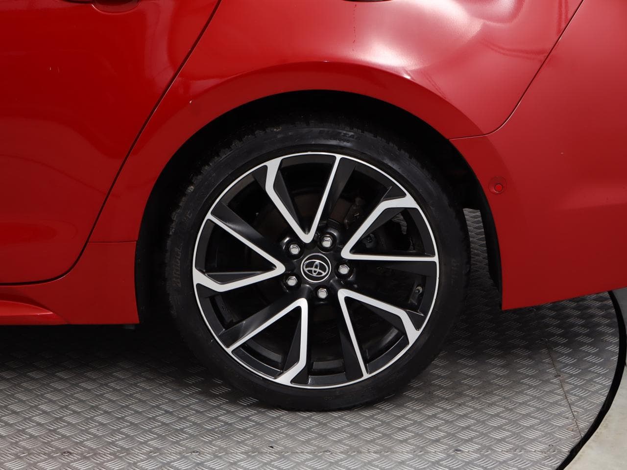 2019 Toyota COROLLA - 19