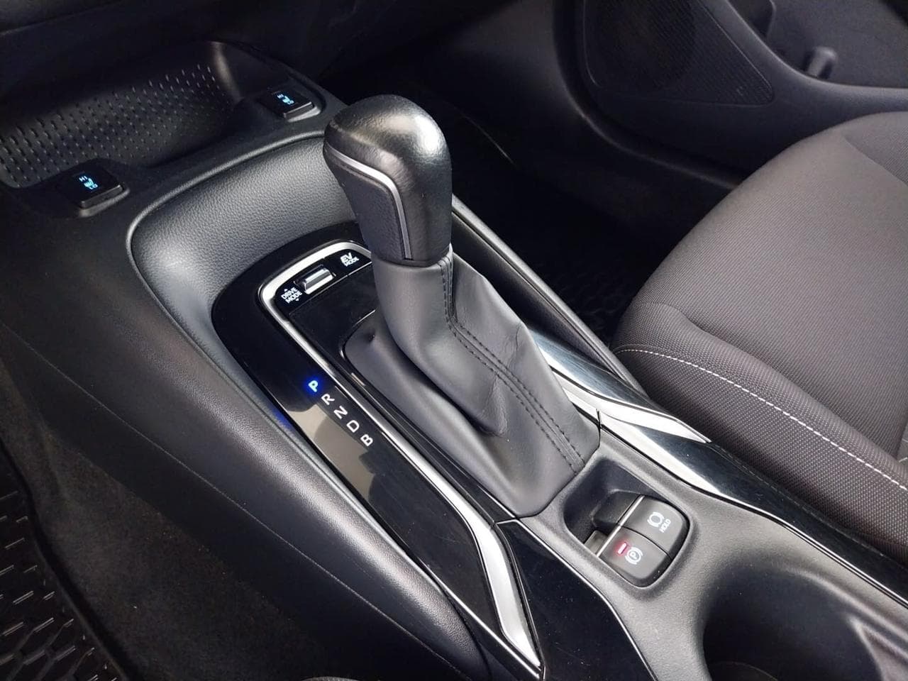 2022 Toyota COROLLA - 19