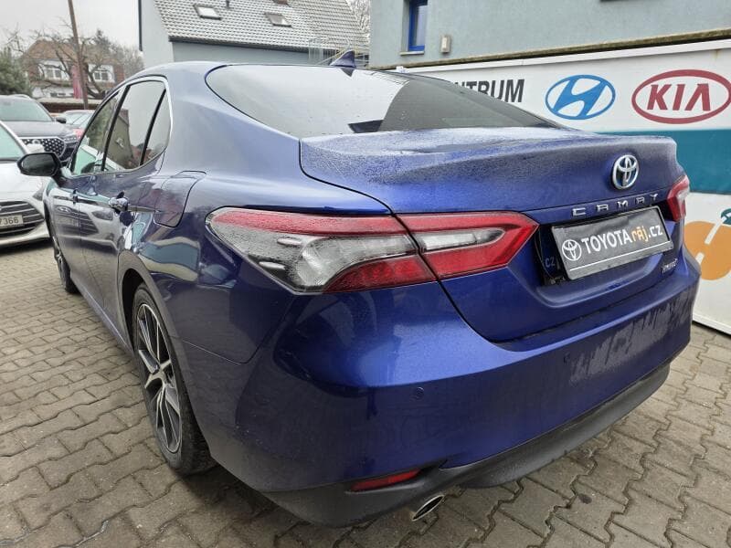 2021 Toyota Camry - 8