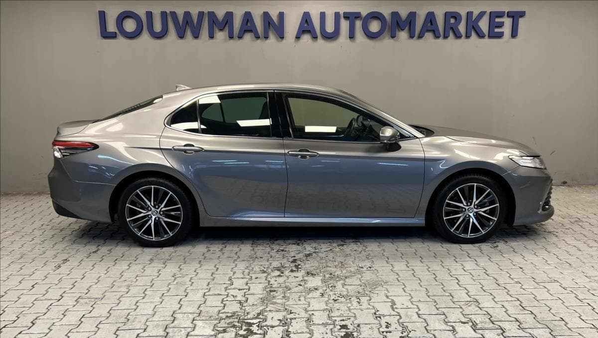 2022 Toyota Camry - 17