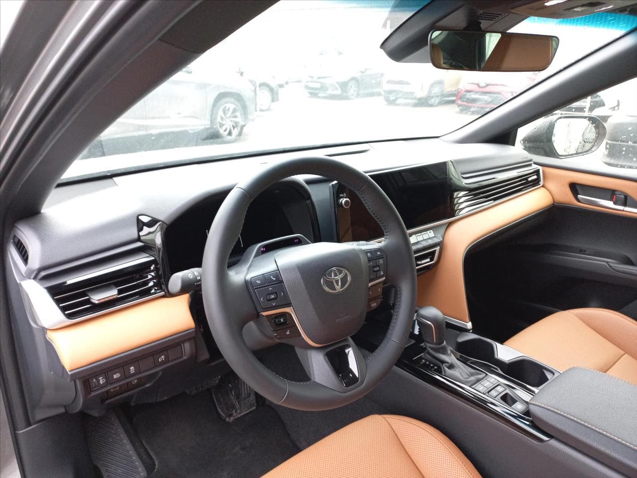 2025 Toyota Camry - 11