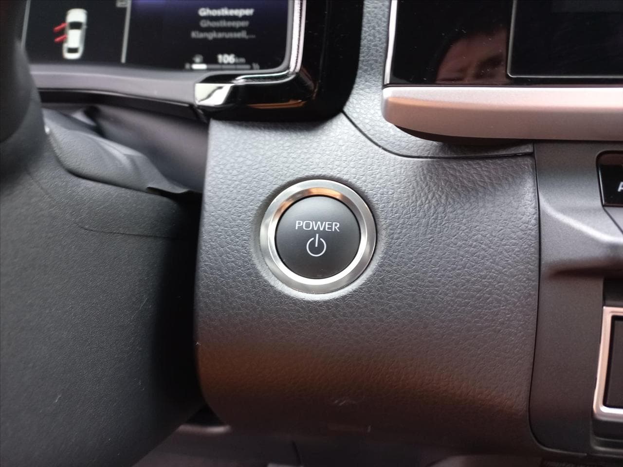 2025 Toyota Camry - 19