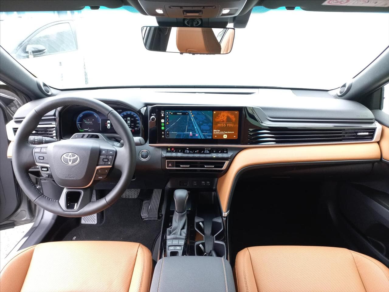 2025 Toyota Camry - 16