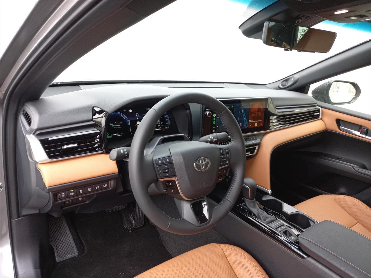 2025 Toyota Camry - 10