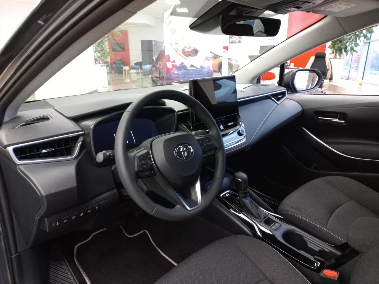 2025 Toyota Corolla - 9