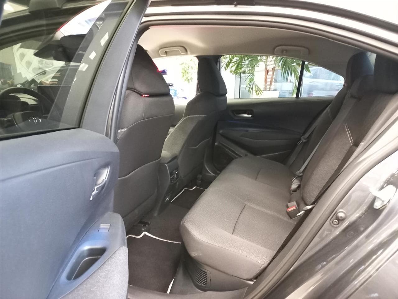 2025 Toyota Corolla - 10