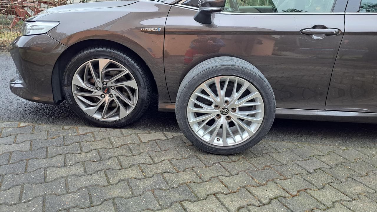 2020 Toyota Camry - 7