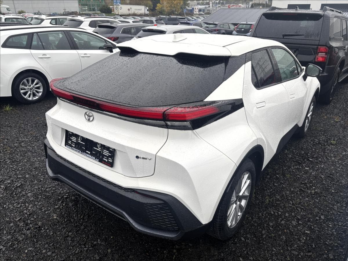 2026 Toyota C-HR - 8