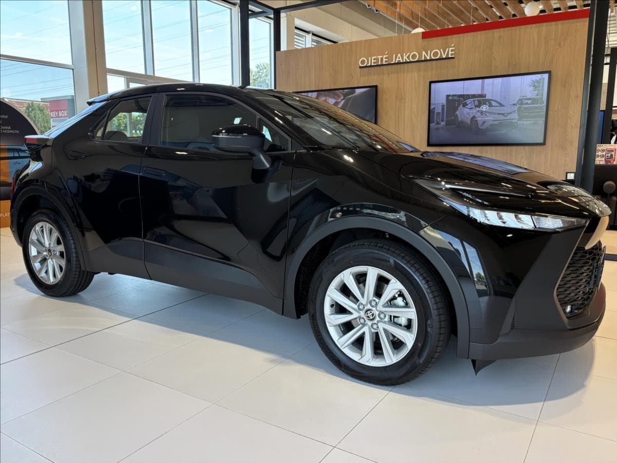 2026 Toyota C-HR - 8