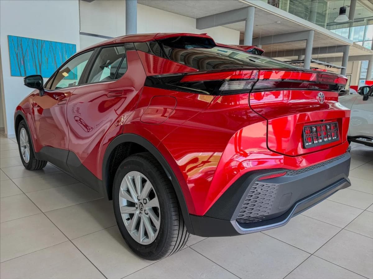 2026 Toyota C-HR - 8