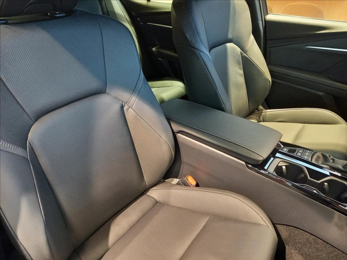 2026 Toyota Camry - 8