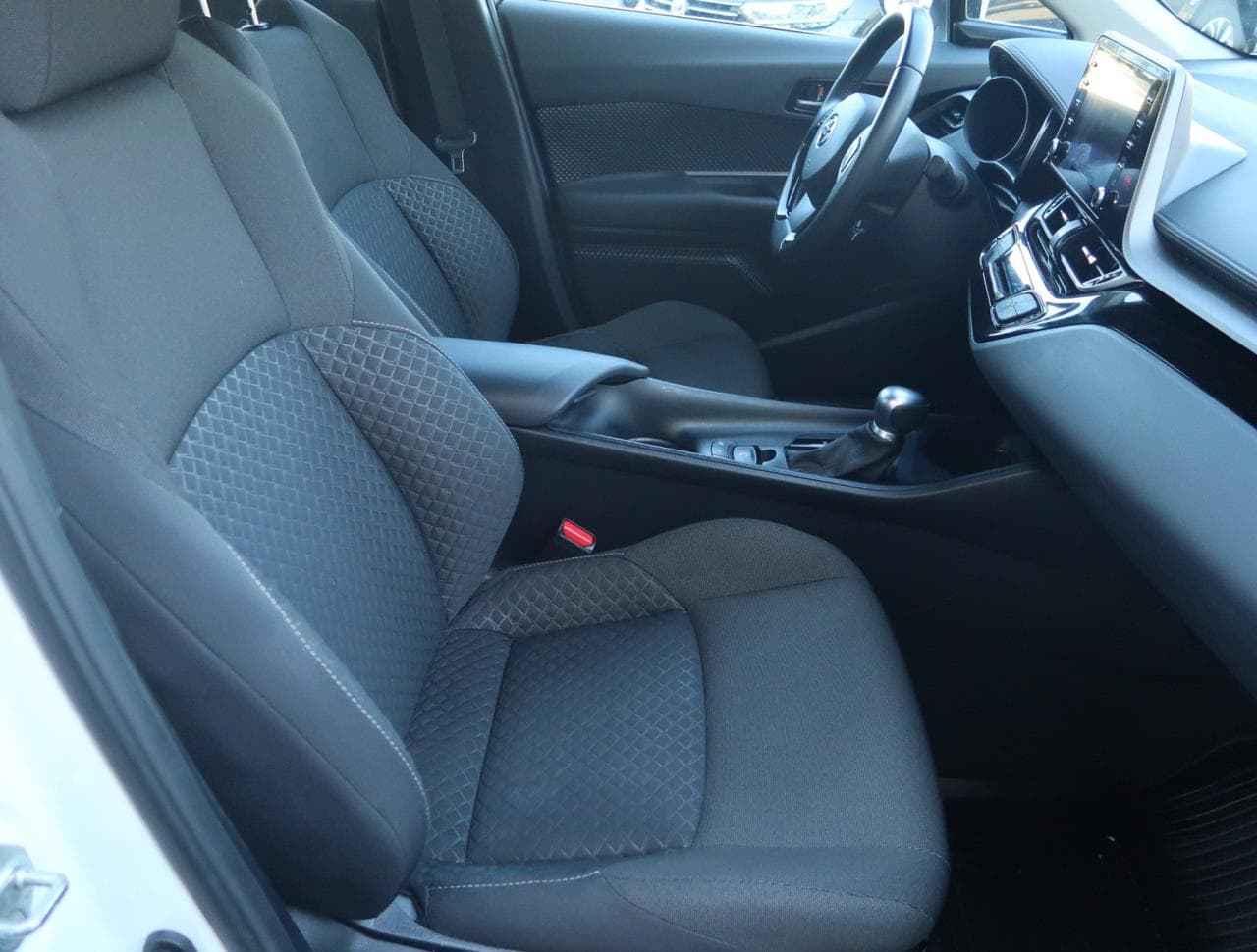 2023 Toyota C-Hr - 12