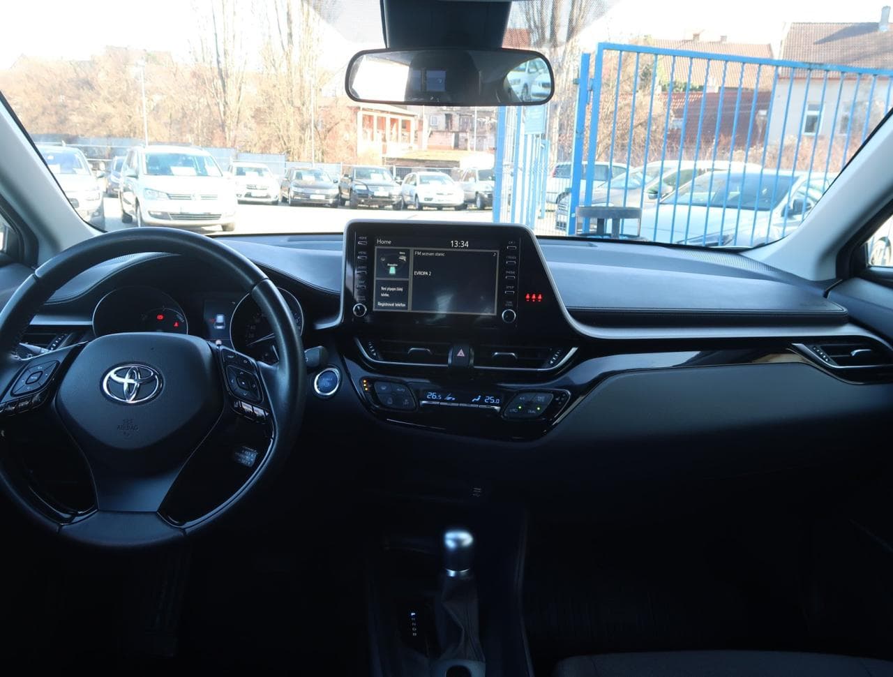 2023 Toyota C-Hr - 10