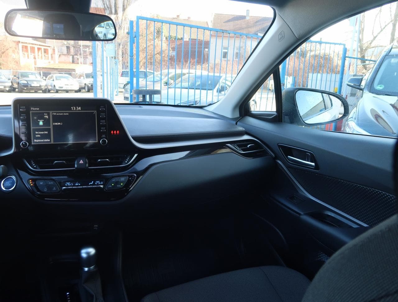 2023 Toyota C-Hr - 11