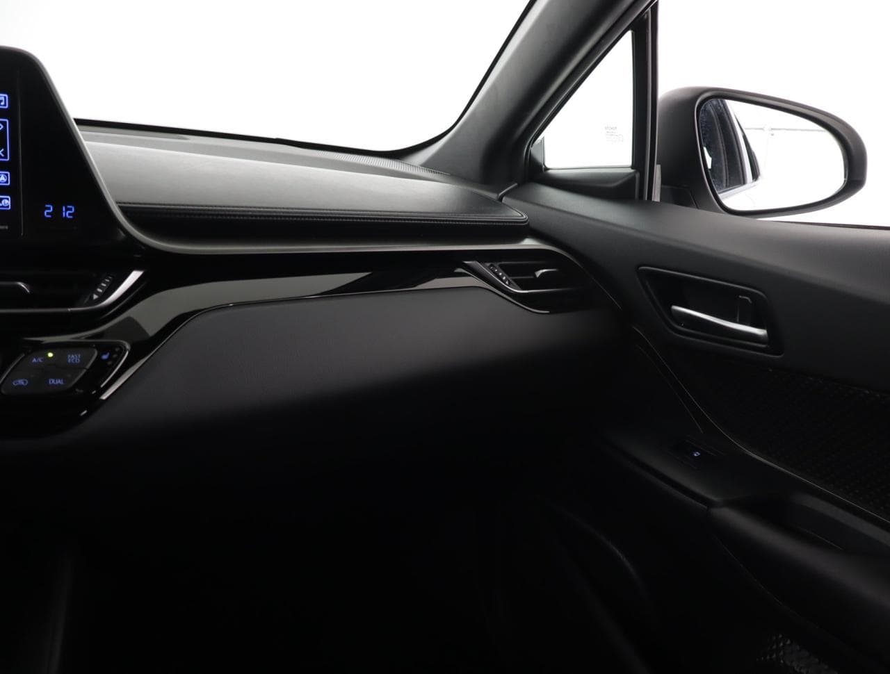 2018 Toyota C-Hr - 11