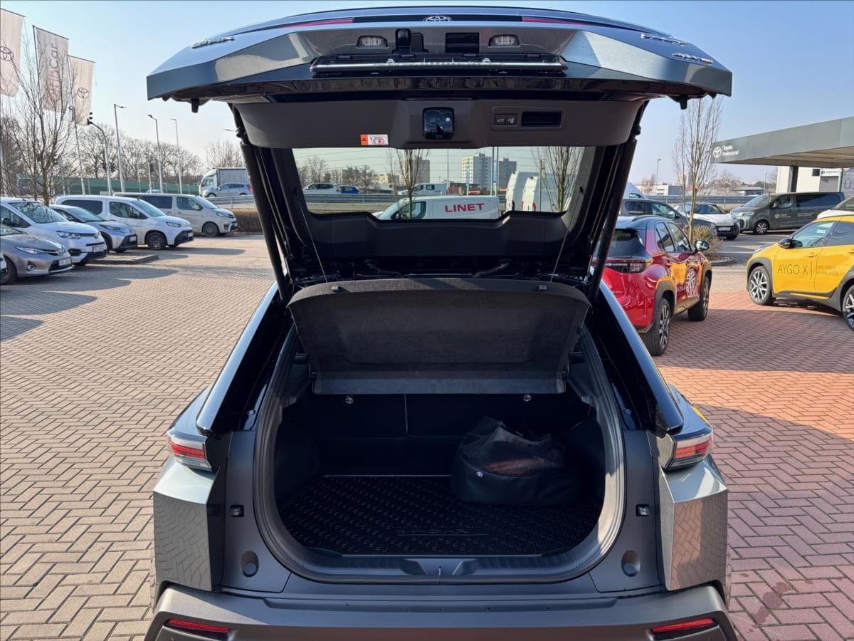 2026 Toyota C-Hr - 17