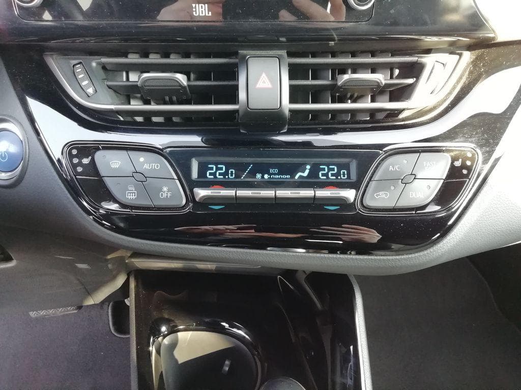 2019 Toyota C-Hr - 25