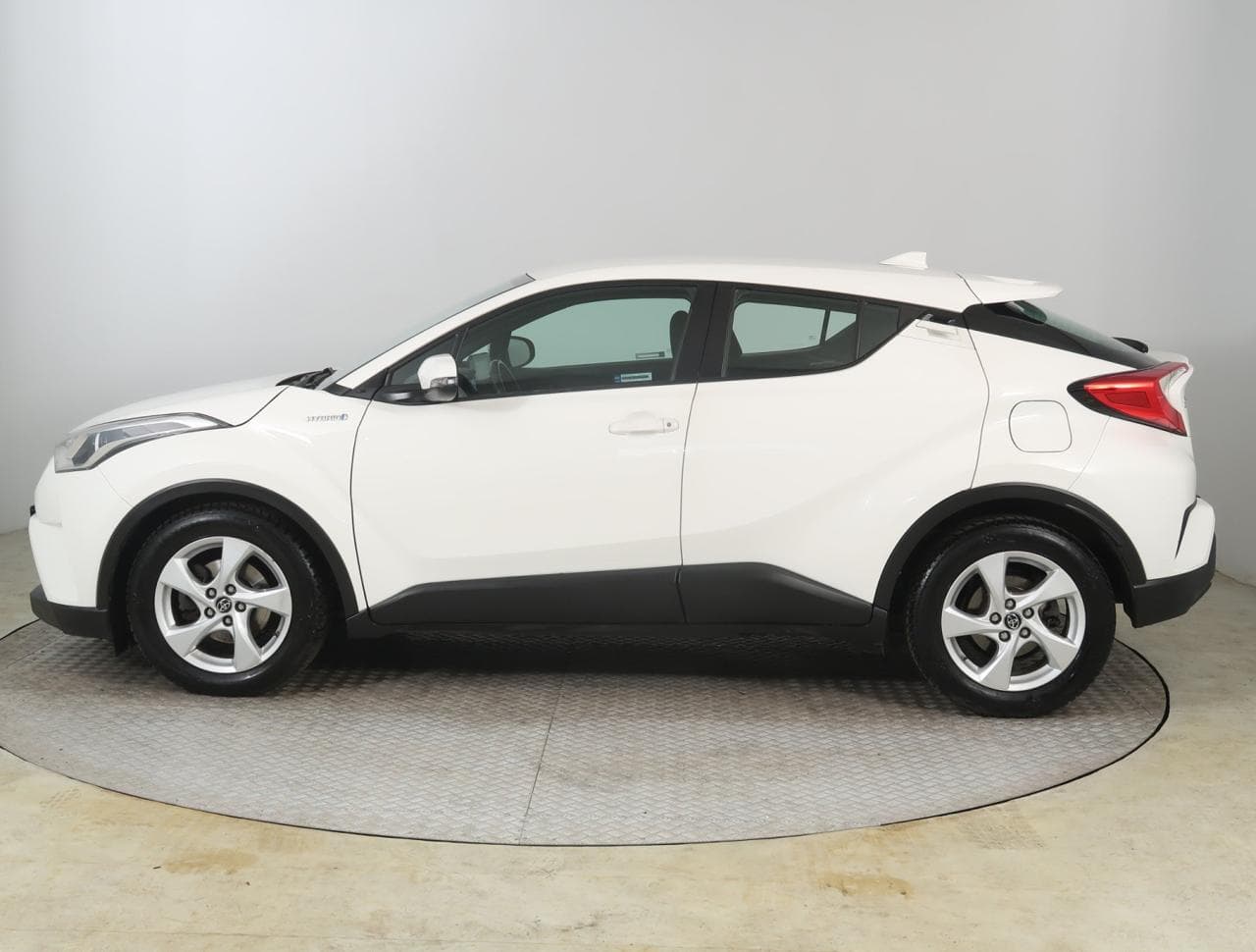 2017 Toyota C-Hr - 7