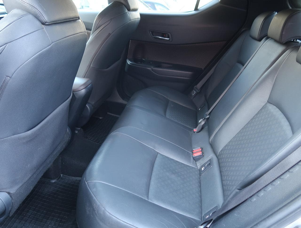 2017 Toyota C-HR - 21