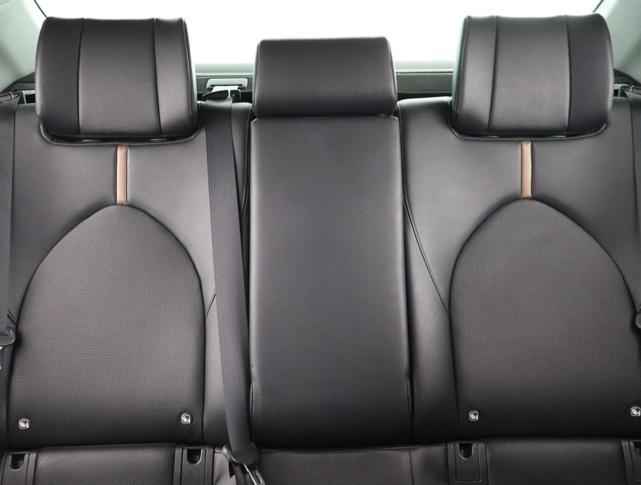 2020 Toyota Camry - 14