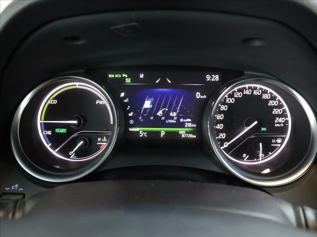 2019 Toyota Camry - 15