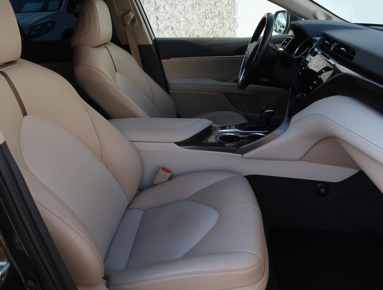 2019 Toyota Camry - 12