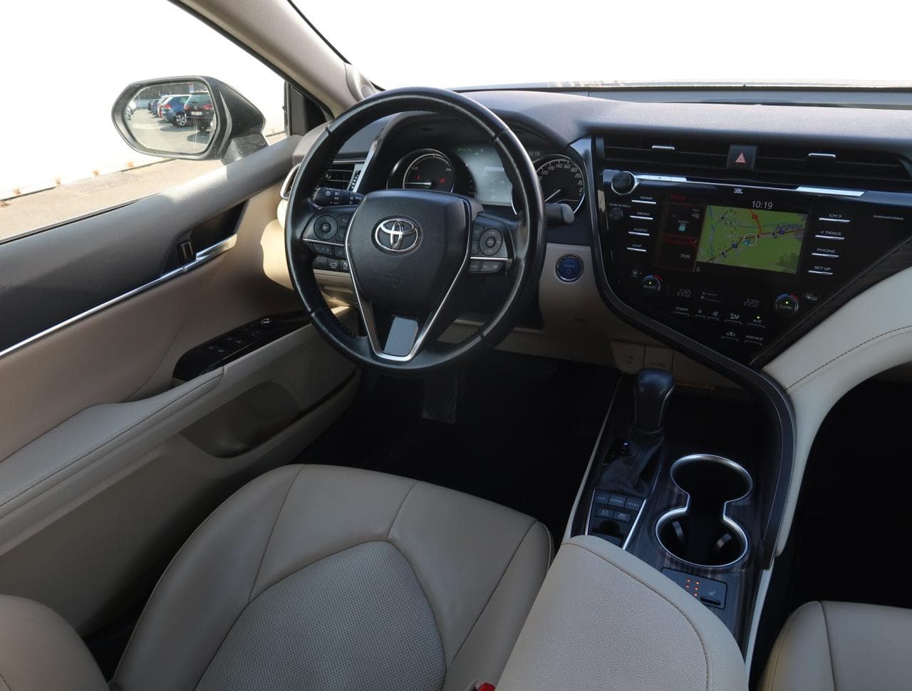 2019 Toyota Camry - 9