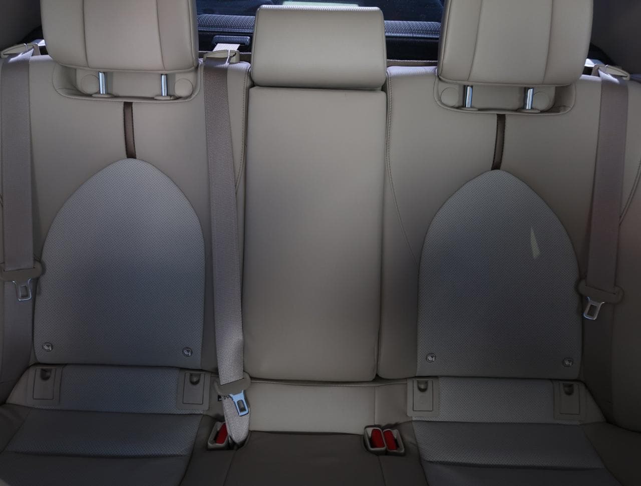 2019 Toyota Camry - 14