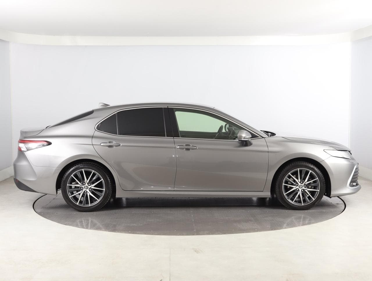 2021 Toyota Camry - 8