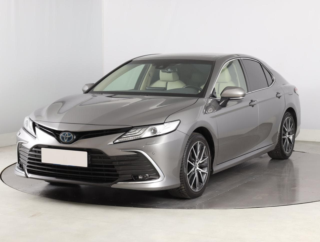 2021 Toyota Camry - 3