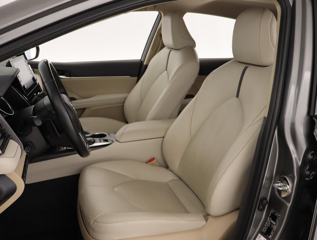 2021 Toyota Camry - 16