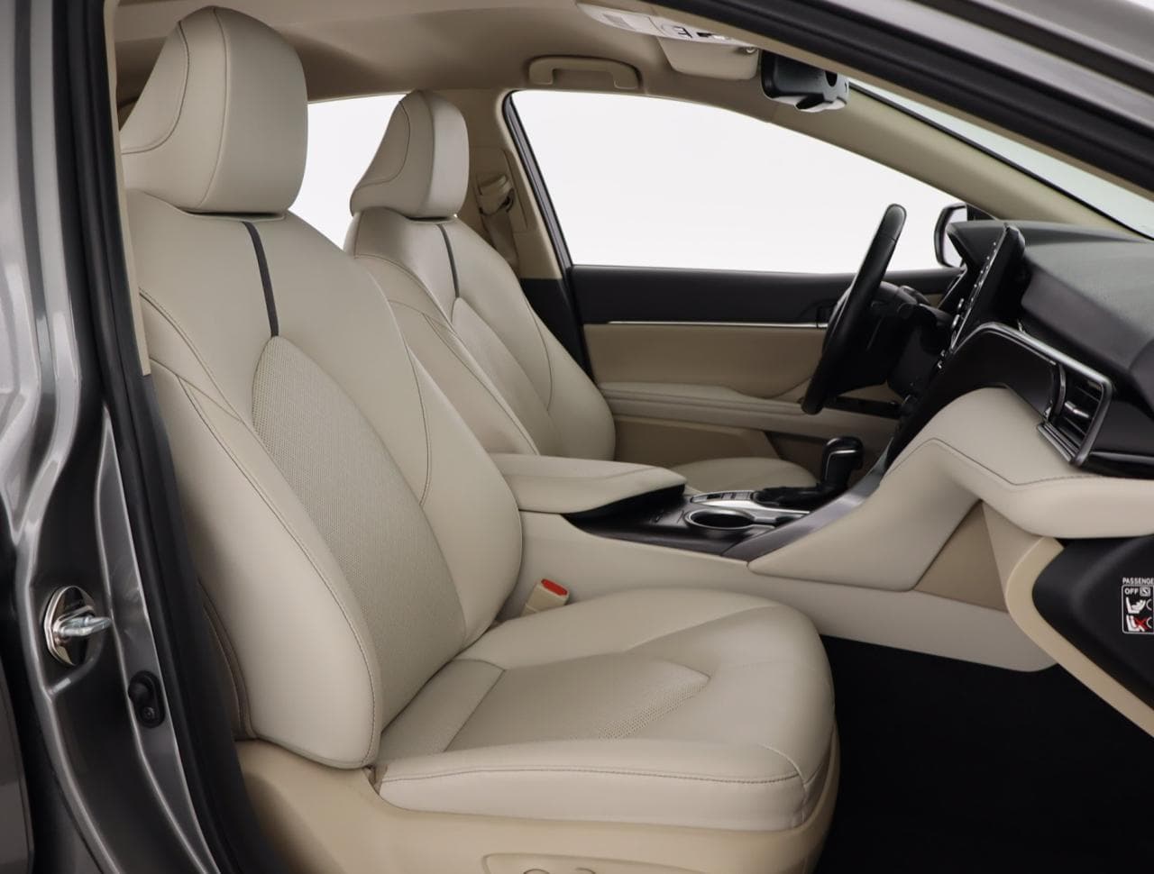 2021 Toyota Camry - 12