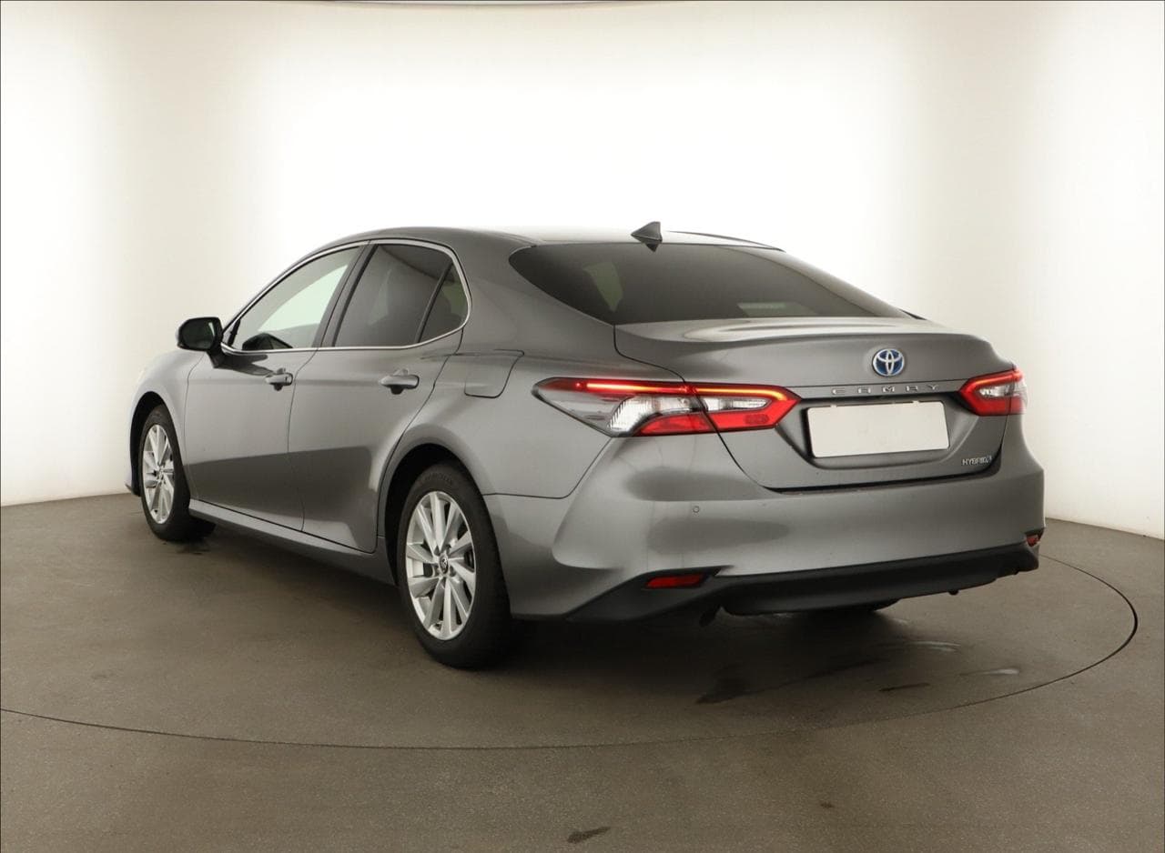 2021 Toyota Camry - 9