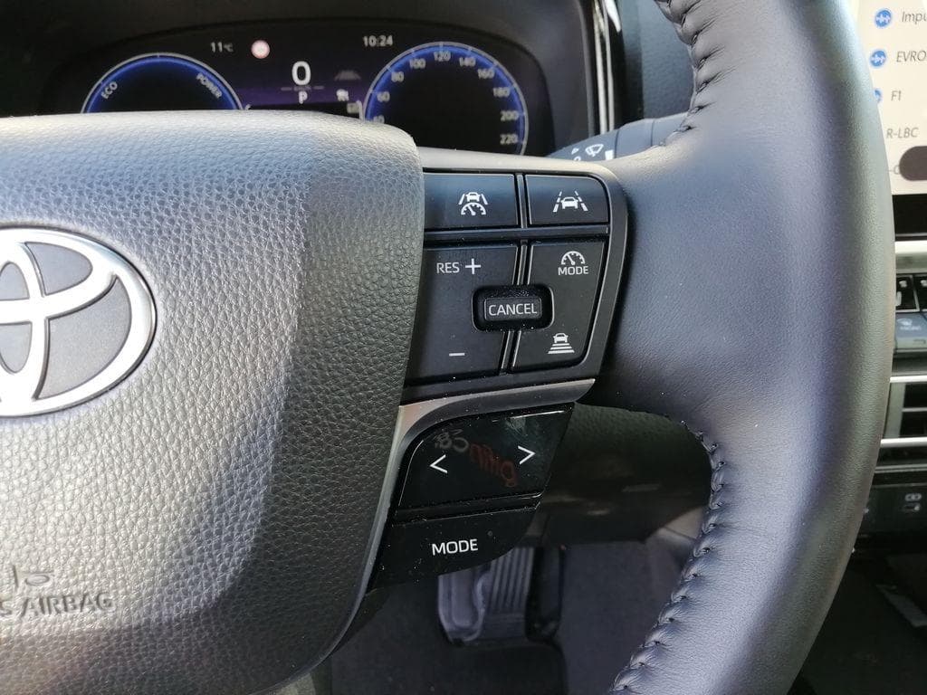 2024 Toyota CAMRY - 10