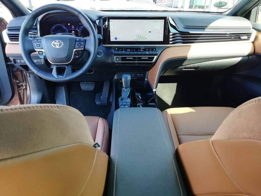 2024 Toyota CAMRY - 7