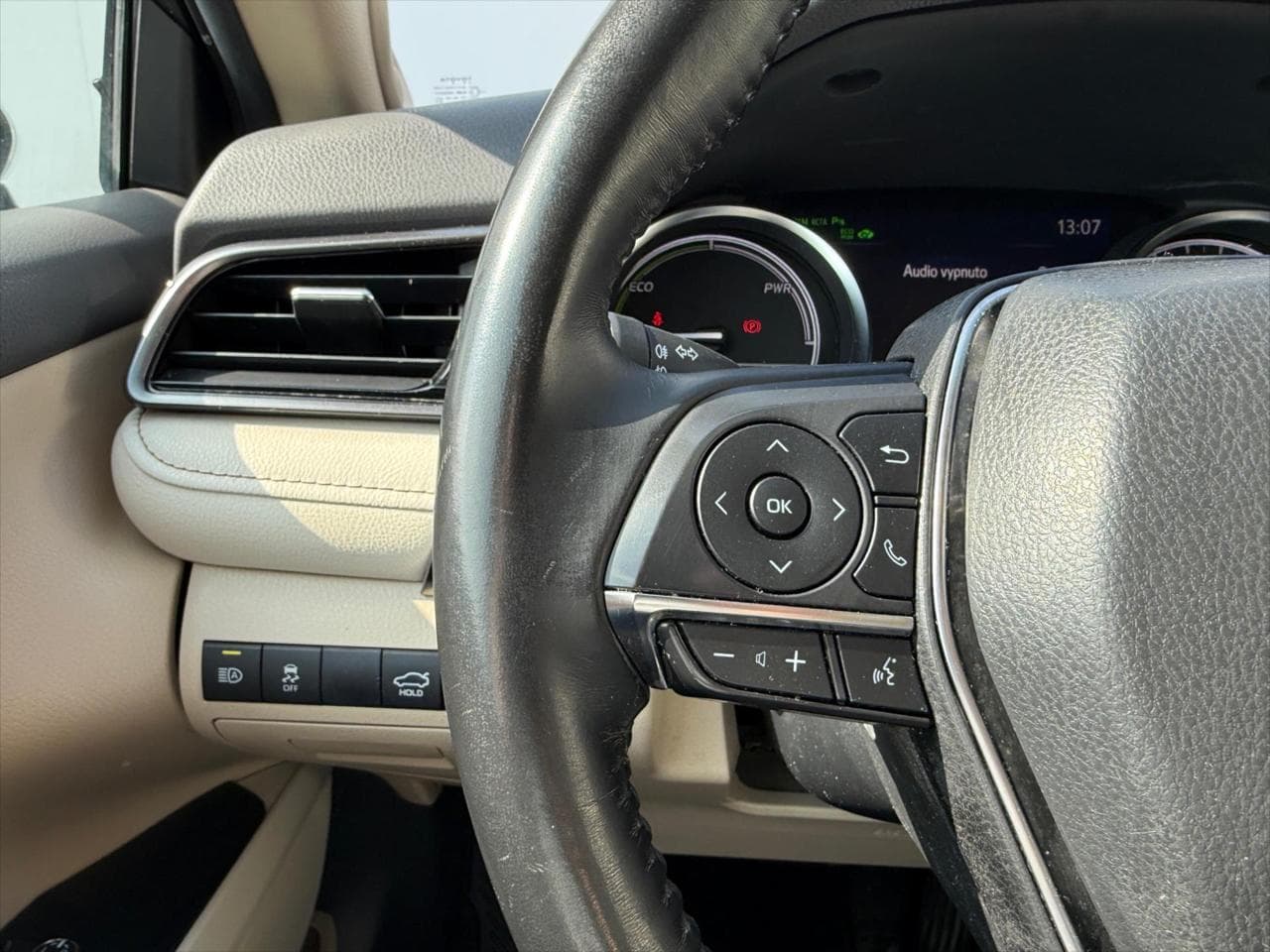 2021 Toyota CAMRY - 12