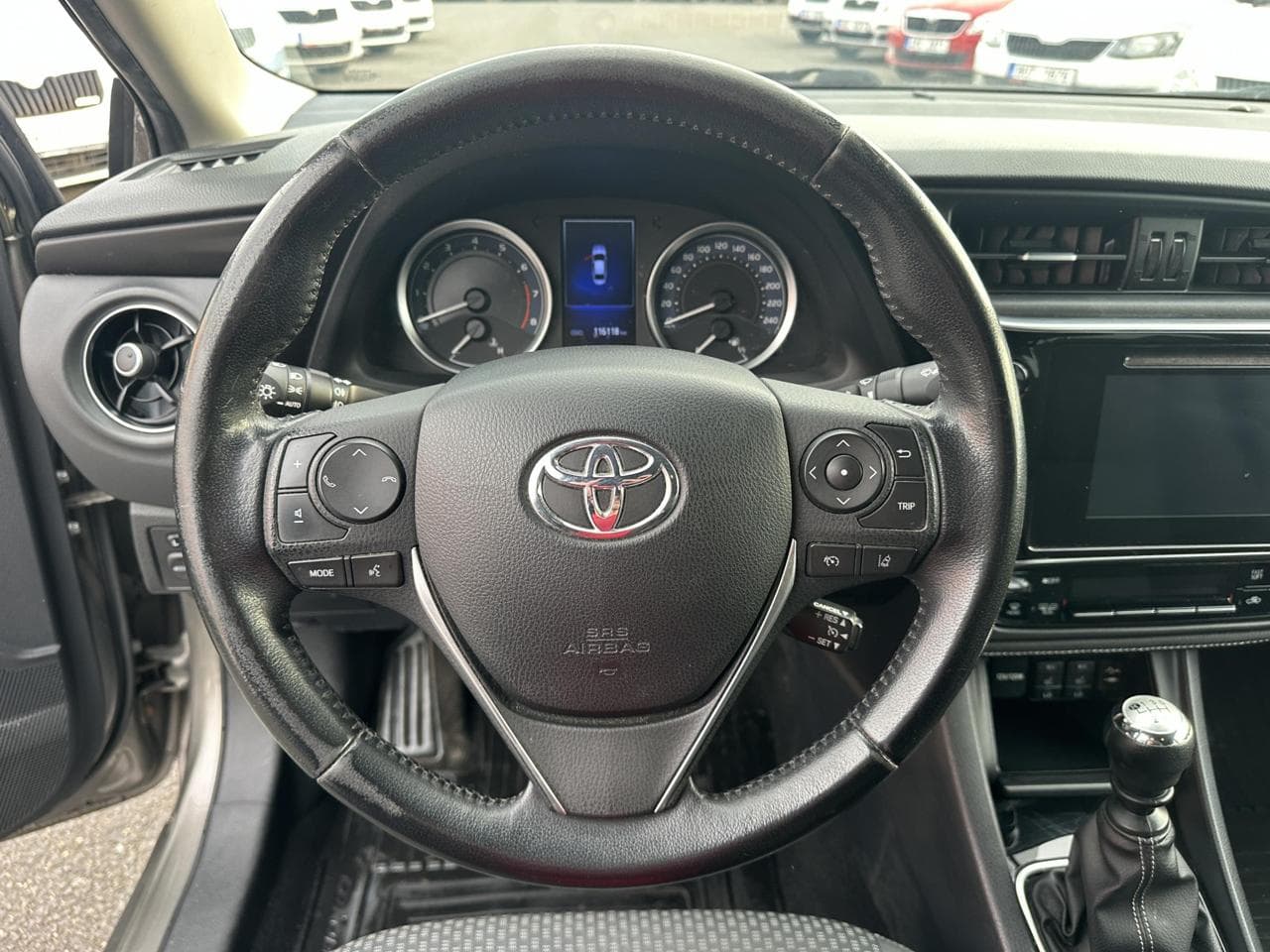 2017 Toyota Corolla - 11