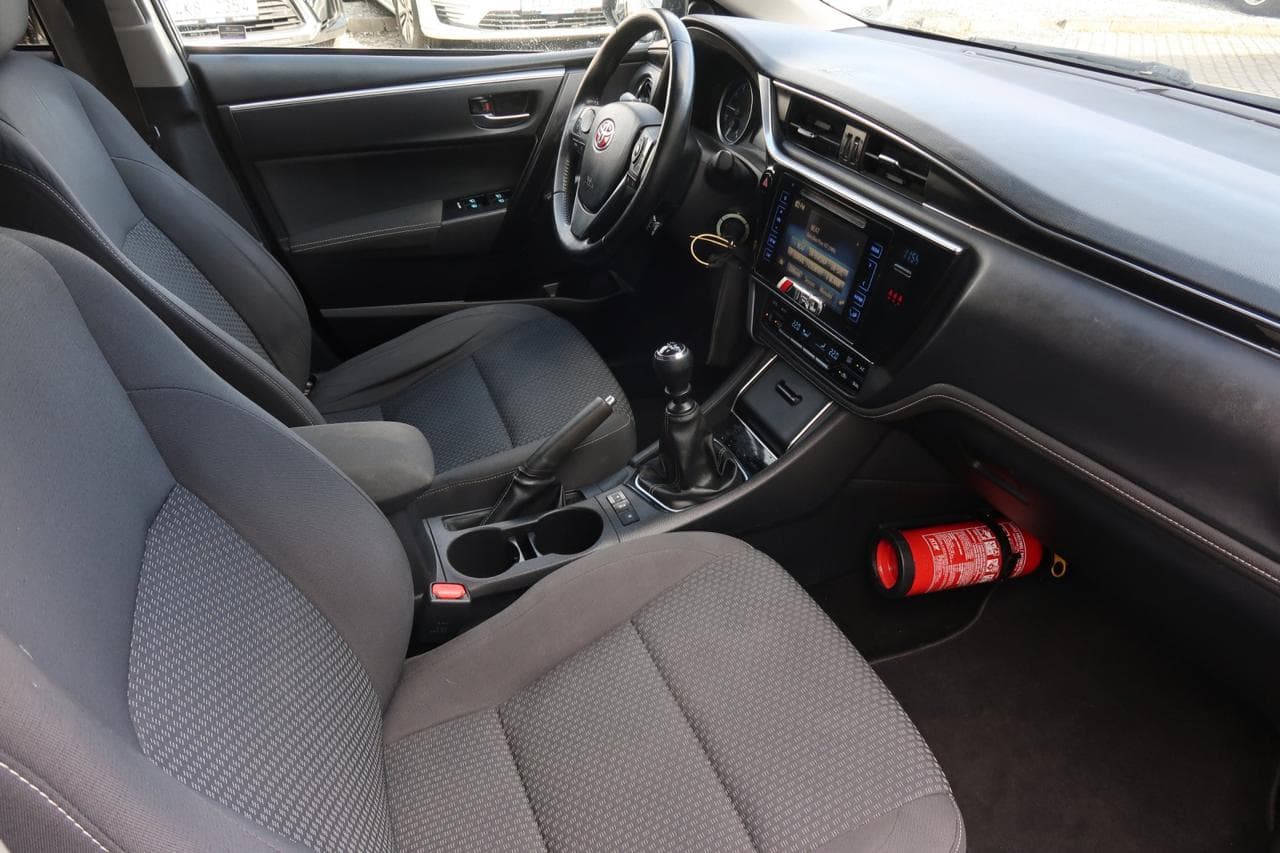 2016 Toyota COROLLA - 12