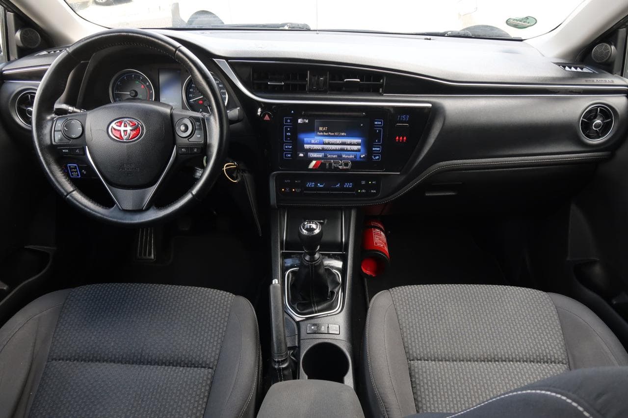 2016 Toyota COROLLA - 10