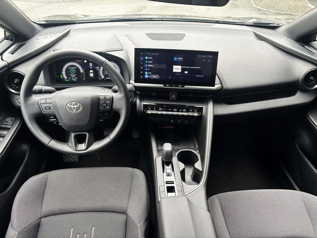 2024 Toyota C-HR - 9