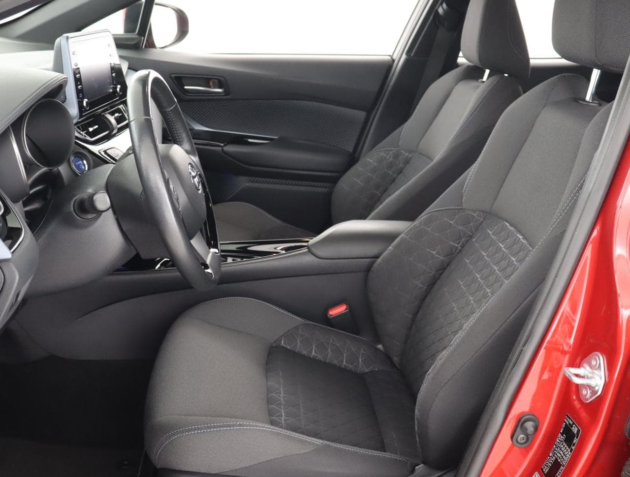 2021 Toyota C-HR - 16