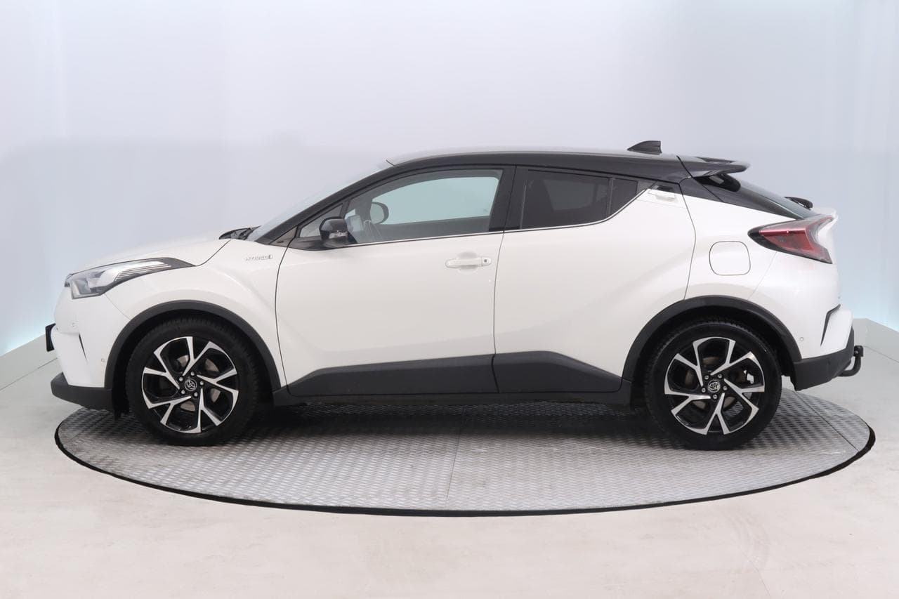 2017 Toyota C-HR - 4