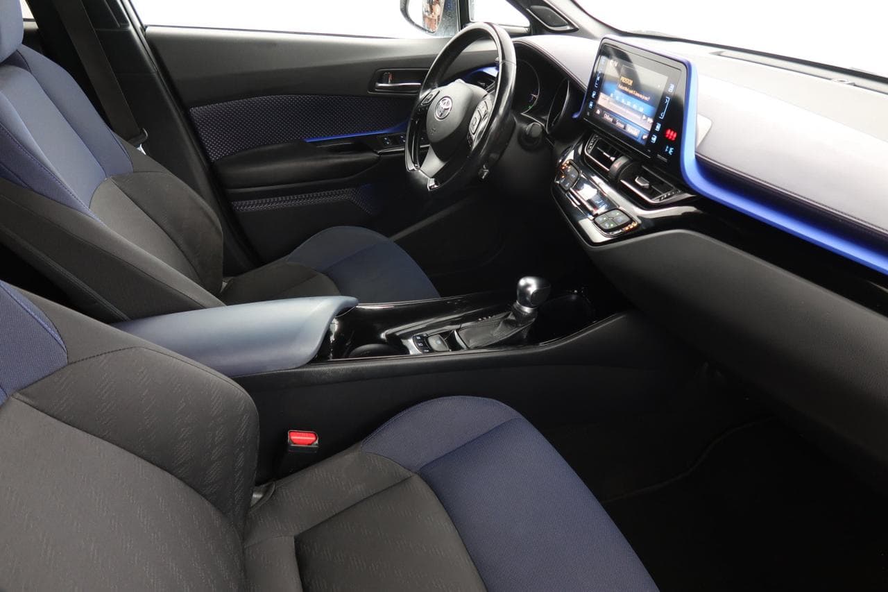 2017 Toyota C-HR - 15