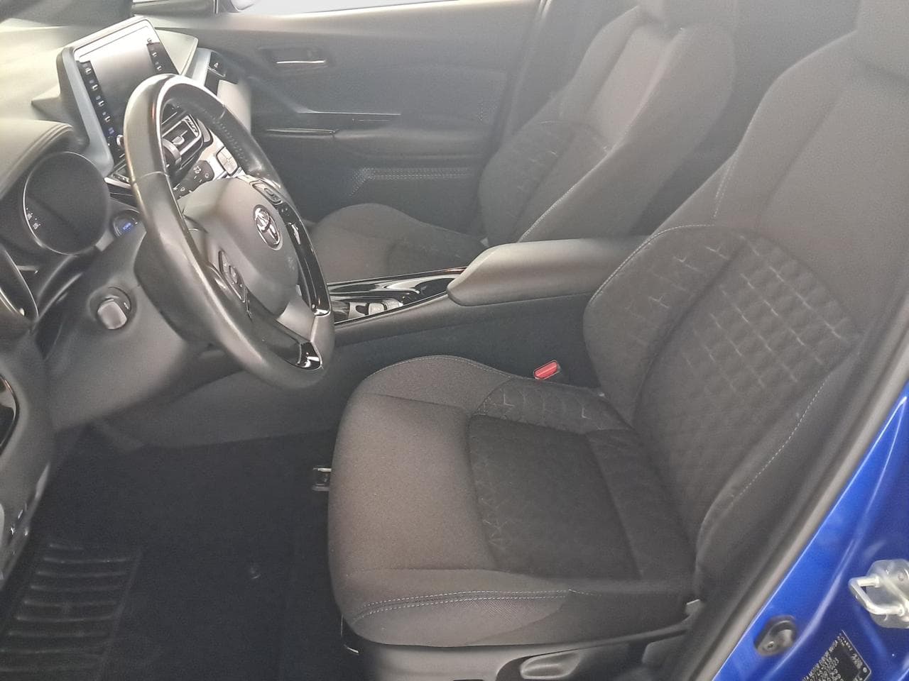 2022 Toyota C-HR - 26