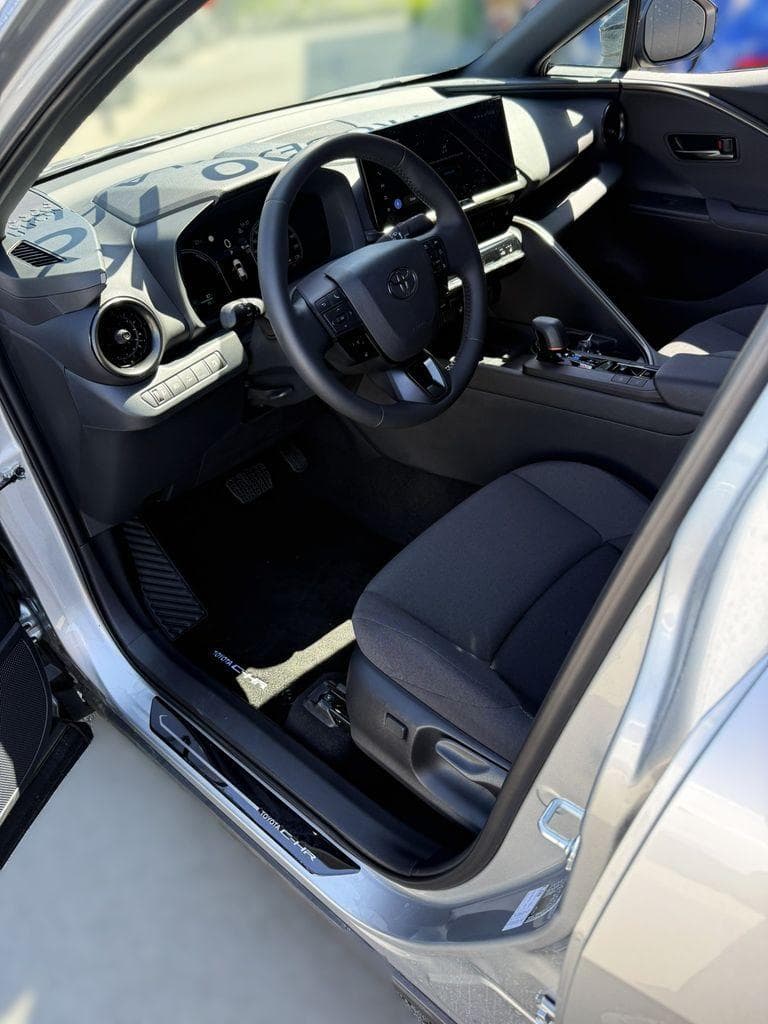 2024 Toyota C-HR - 5