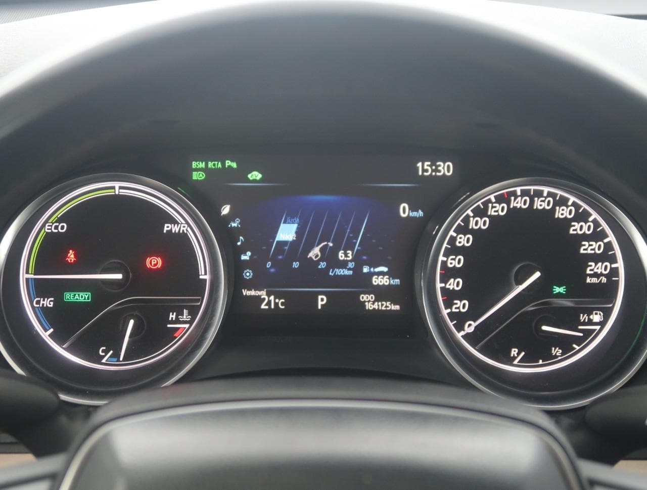 2019 Toyota CAMRY - 28
