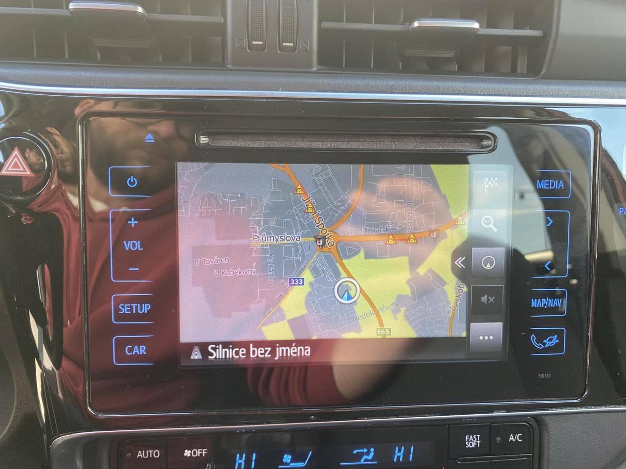 2016 Toyota COROLLA - 27