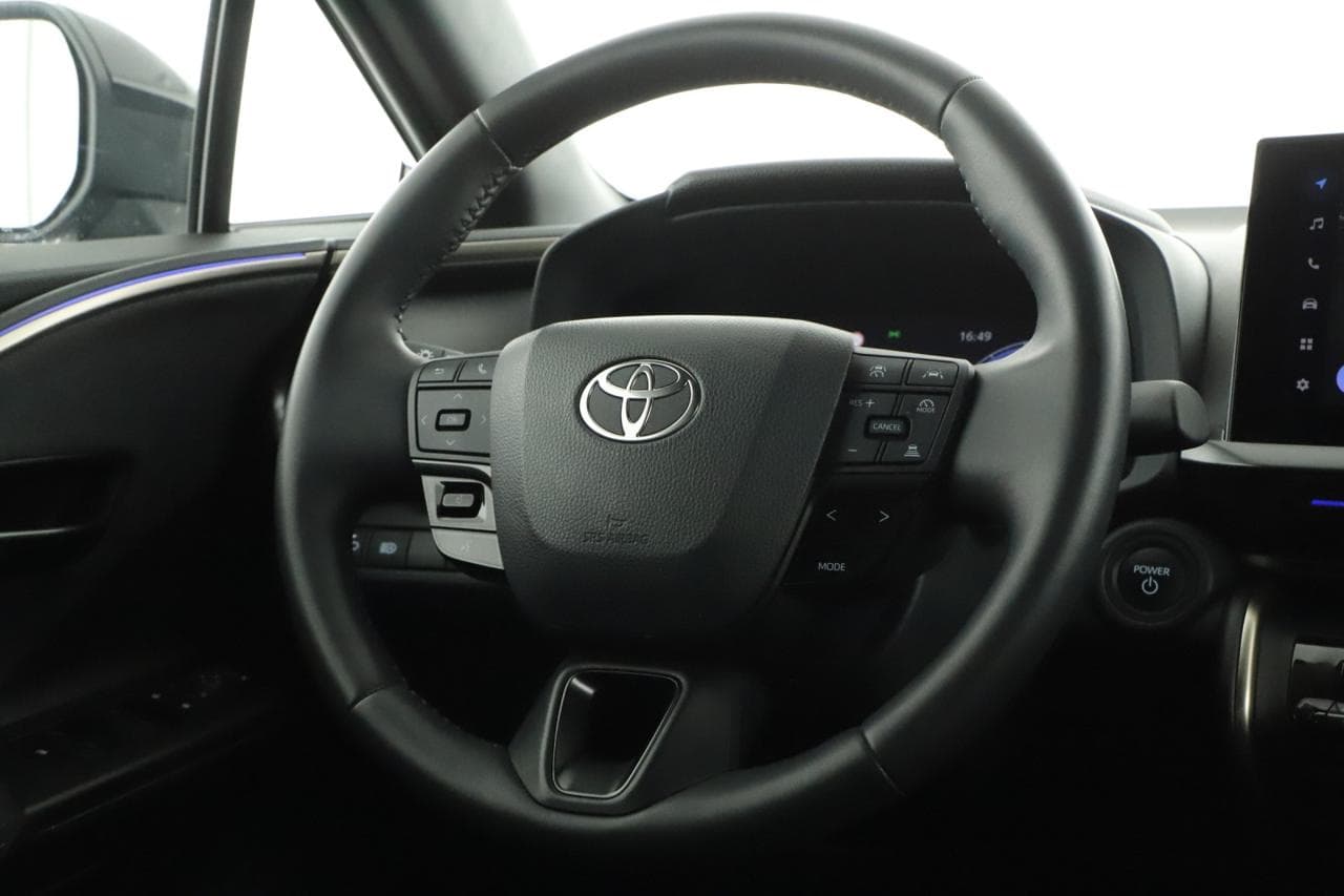 2024 Toyota C-HR - 23